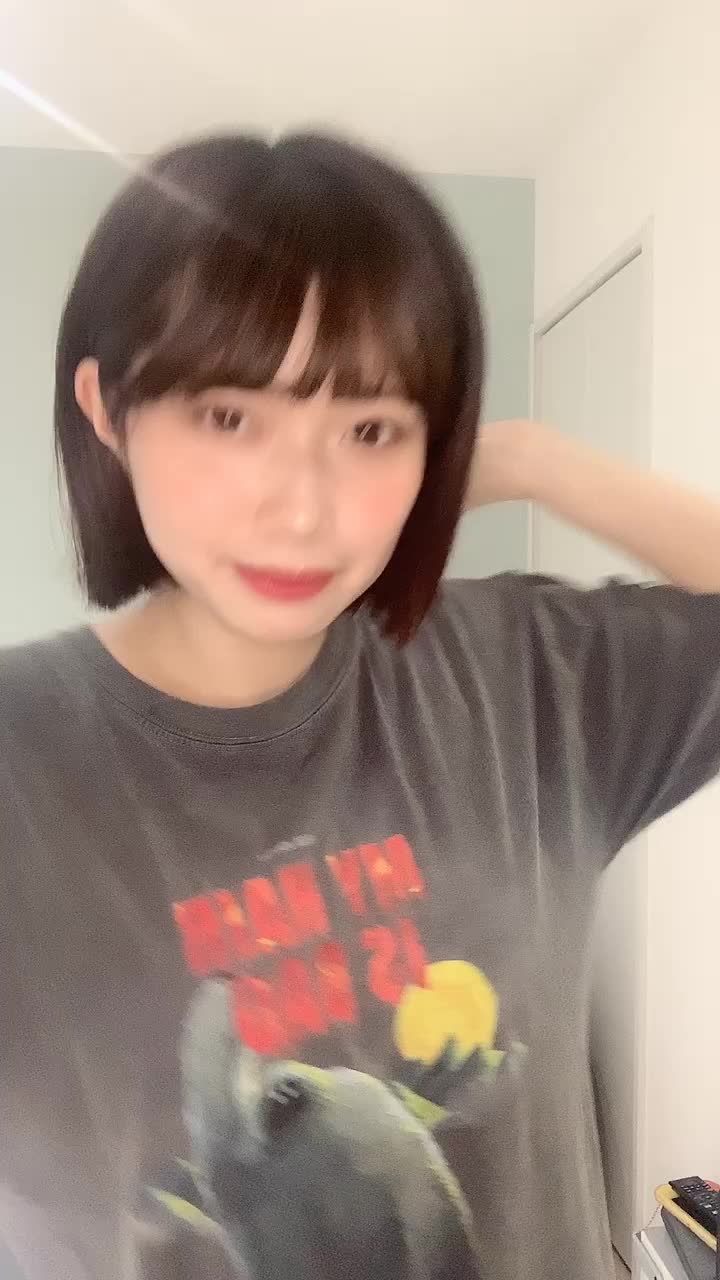 【Tシャツ美女のダンス＆変顔･･･】【石原希望】