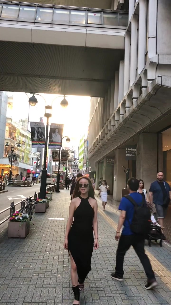 【コリアン美女】#walk #tokyo #shibuya #시부야 길 걷는 중 💃🏼