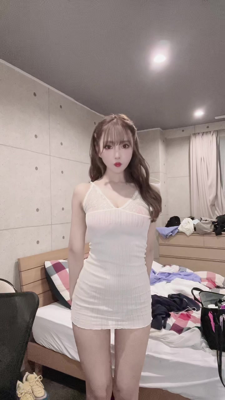 【S級美女のダンス！】【三上悠亜】後ろが荒地