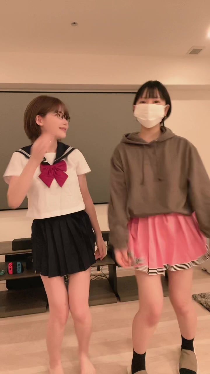 【JKミニスカ制服コス】【深田えいみ】丸の内レイナ