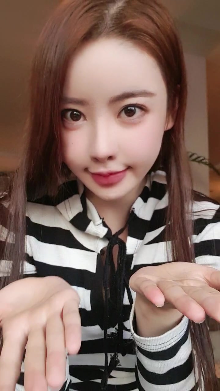 【S級美女の首切りダンス】#과즙글로스 겸딩이💖🐥#트렌드세터 #tiktok #entertainment #틱톡선생