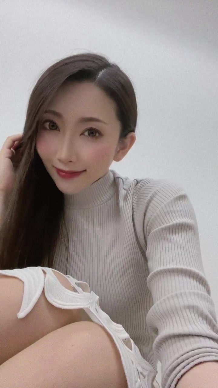 【S級美女】【妃ひかり】TikTok配布してくれたマネージャーたんとコラボしようと思ったが、スケジュールすれ違った！#顔芸#地味#地味女子 #smile