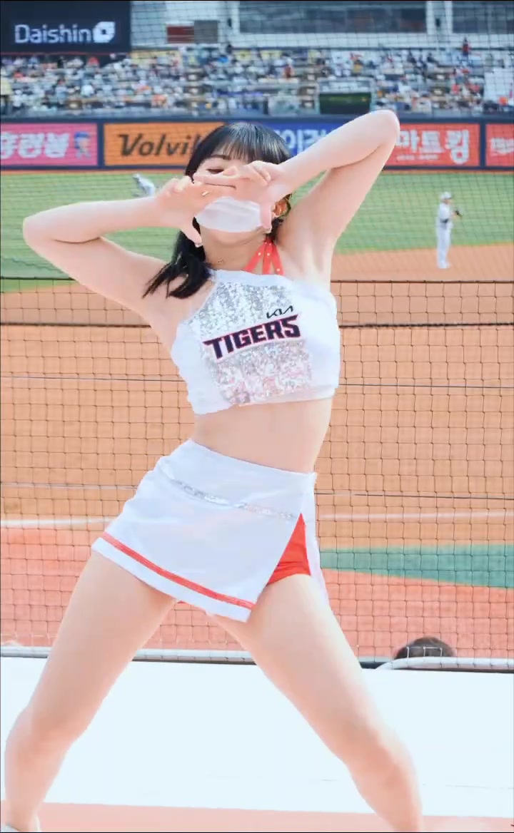 【チアリーダー美女のセクシー腰振りダンス！】life would be so ass without music #kpop #cheerleading #koreanmodel #xyzbca #foryoupage #gidle