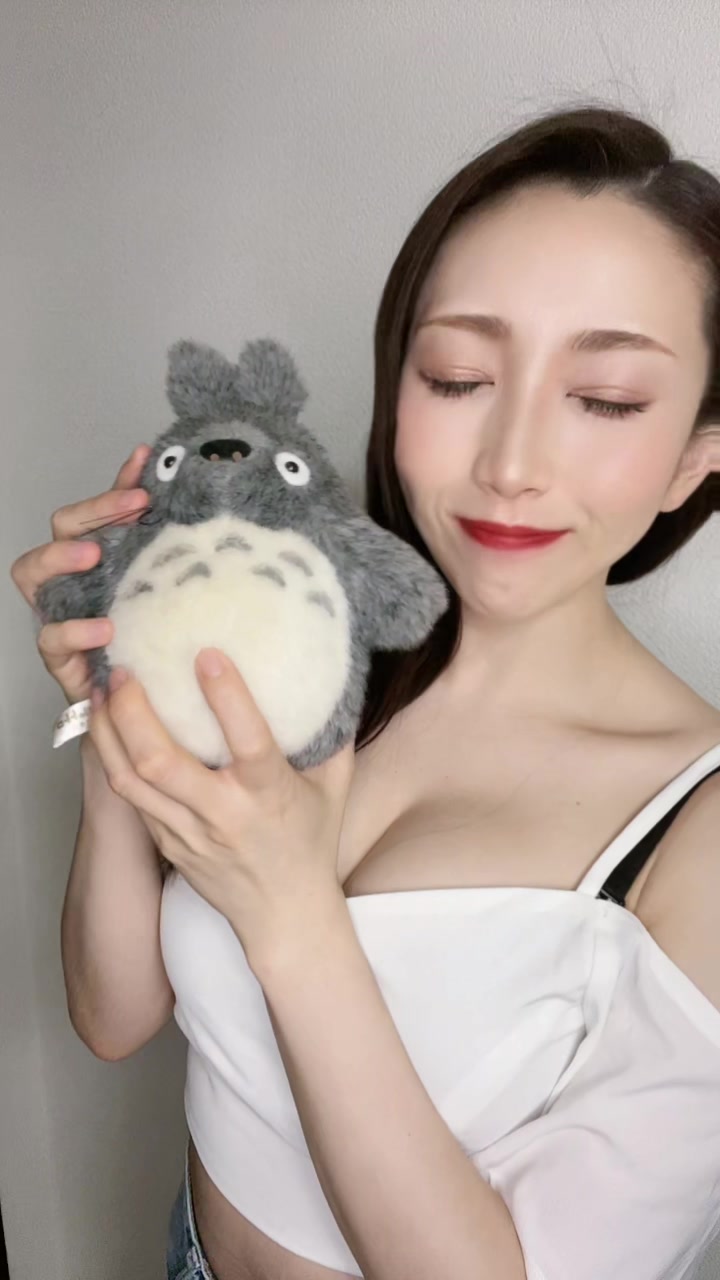 【妃ひかり】実はジブリ大好きすぎて、全部の部屋にジブリグッズが並んでるんだぁ🤍#ジブリ#トトロ#オタク部屋 #オタク女子 