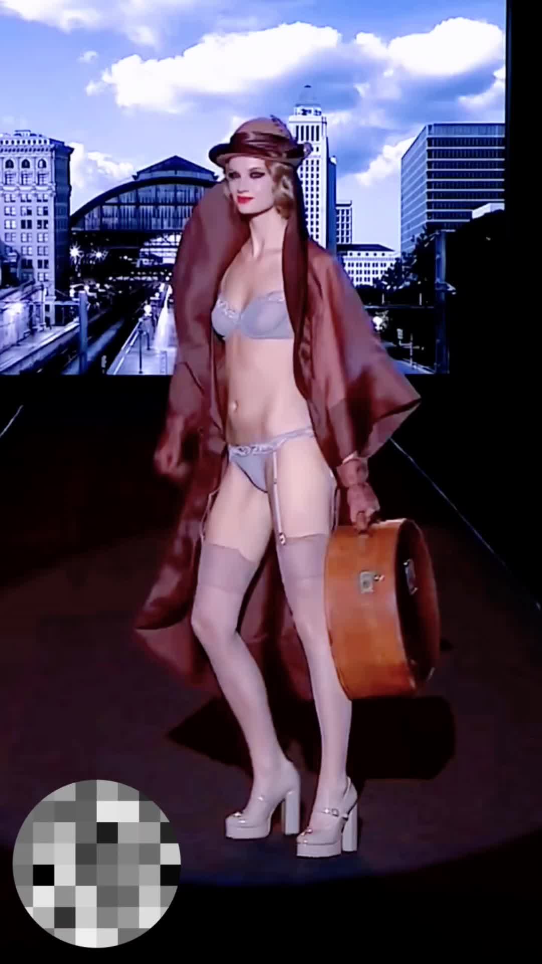 【超かっこいいランウェイモデル美女たち！】Fashion Lingerie Show