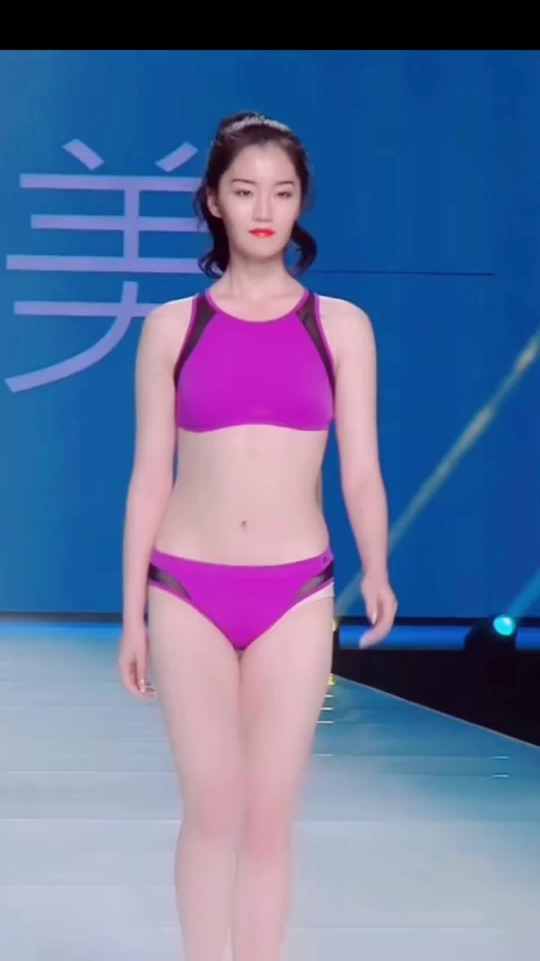 【紫水着姿のランウェイ！】#model #beauty #swimsuit 