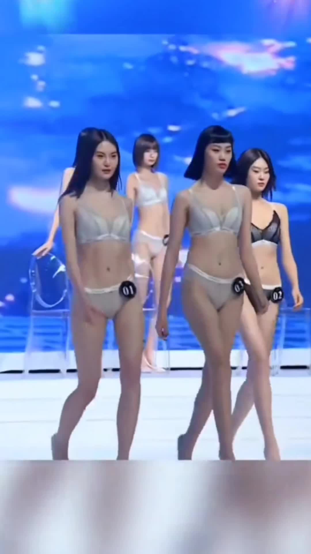 【ランジェリー下着姿のランウェイ美女たち！みんな細くてスタイル極上です！】#chinese #model #beauty 