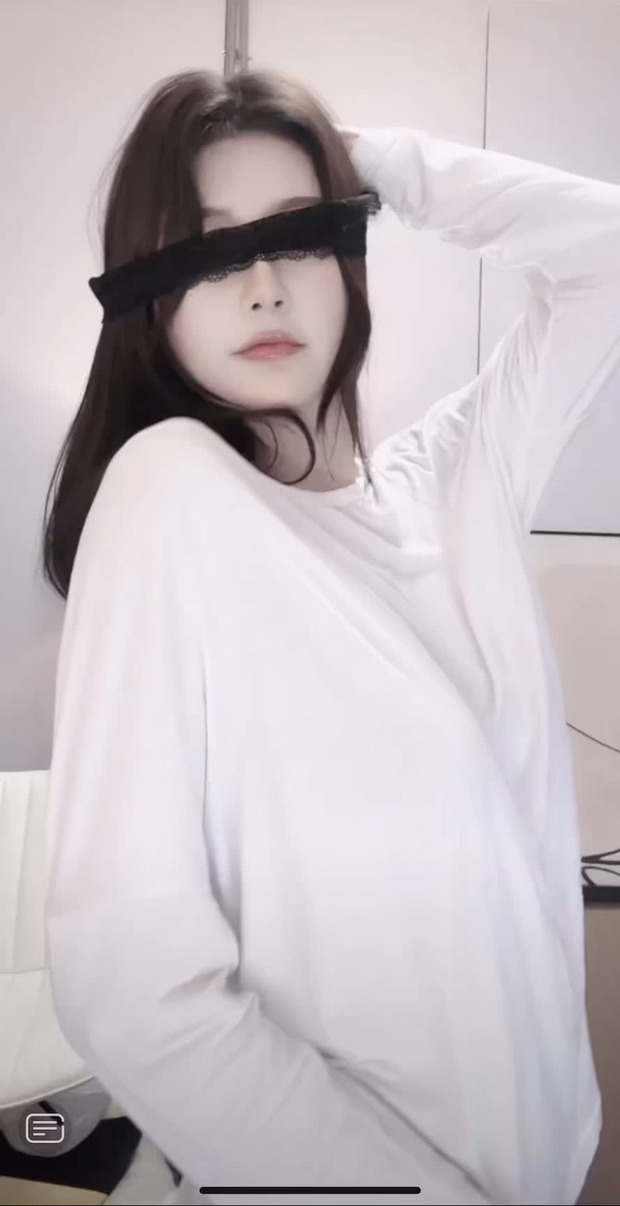【レギンスS級美女のくねくねダンス】#girls