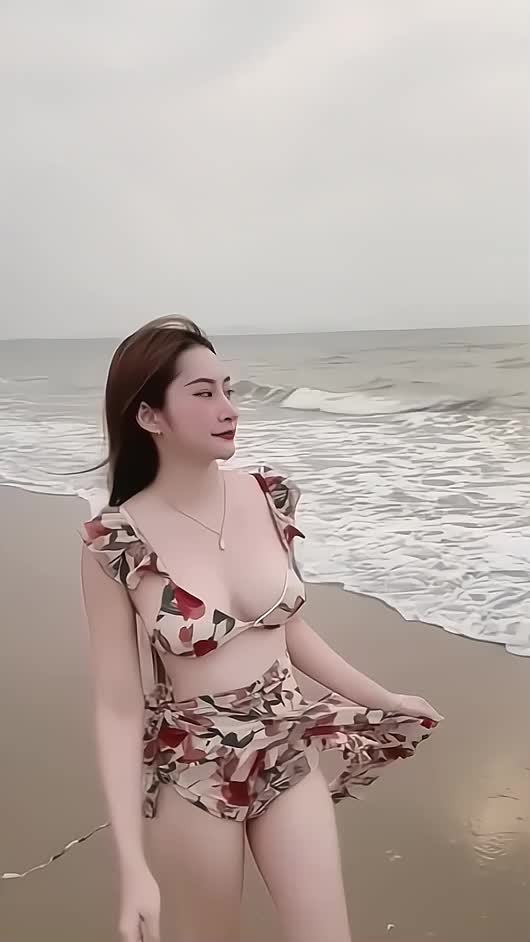 【エッチな体をした綺麗な谷間の巨乳おっぱいビキニ水着美女】#sexy #bikini #thaigirl #สวยๆน่ารักๆ #สาวสวย #เซ็กซี่ #สวย #น่ารักดี #ชุดว่ายน้ํา #สาวน่ารัก #thailand シ #fwb #fwbsolo 