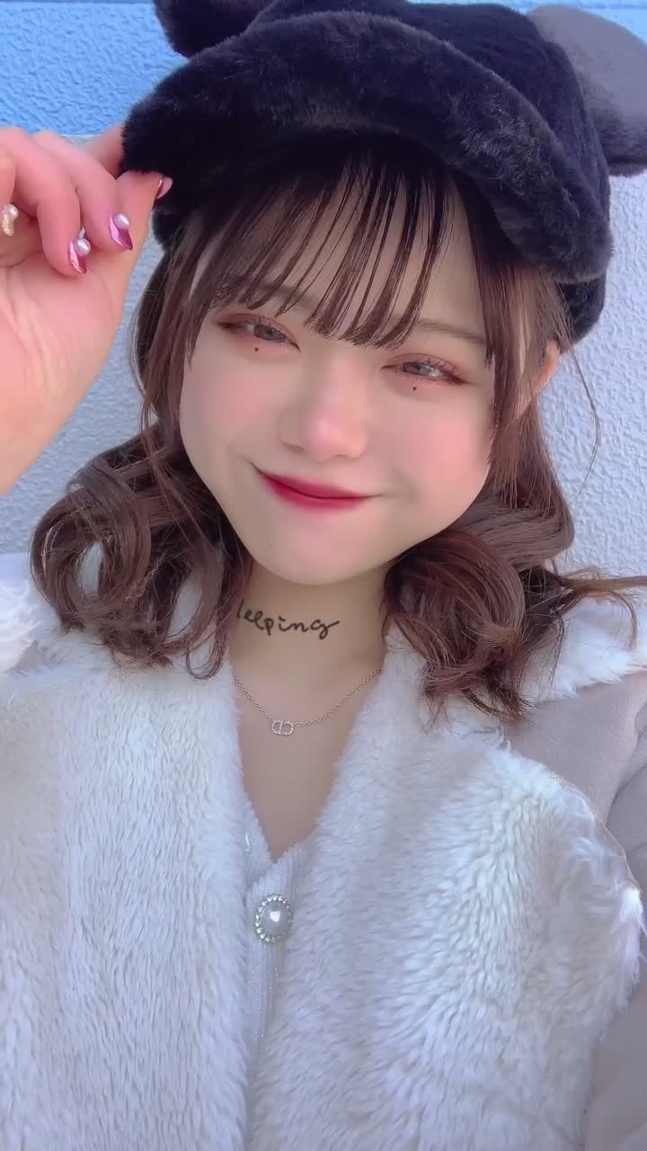 【S級美少女】【くるみん】基本ユニバ高いからディズニー安く感じるのは私だけ？ #TDL #変身系女子 #瞬間移動能力ほしい