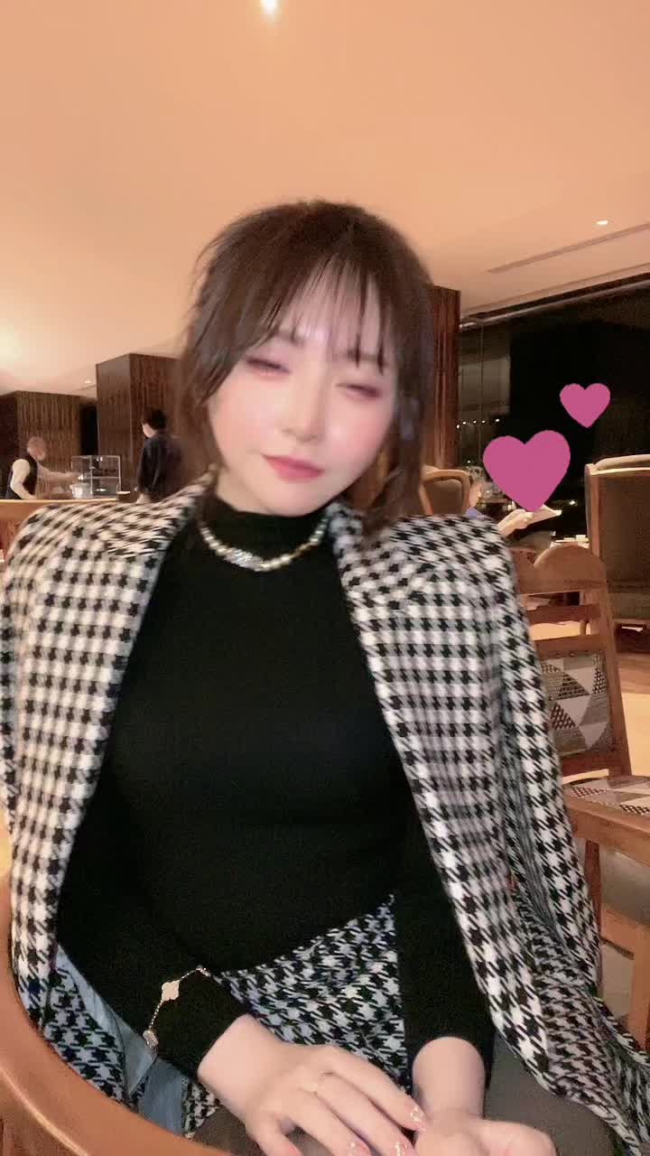 【おしゃれ番長！】【rinka】liveきったらメンタルブレイクしてきて足の火傷不安だから病院いってきやす🚑悲しいからみんな右下の共有ボタンおしてw#ベルメイク #千鳥柄#zara#エール #推し #夜職 #すすきの 