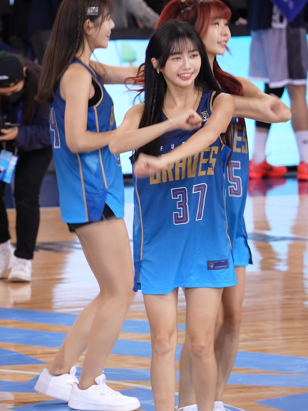 【超絶可愛いチアリーダー！】ダンスを踊る、可愛い😊 #慈妹 つーめい #台湾チア #FubonAngels #cheerleading 台北和平籃球館